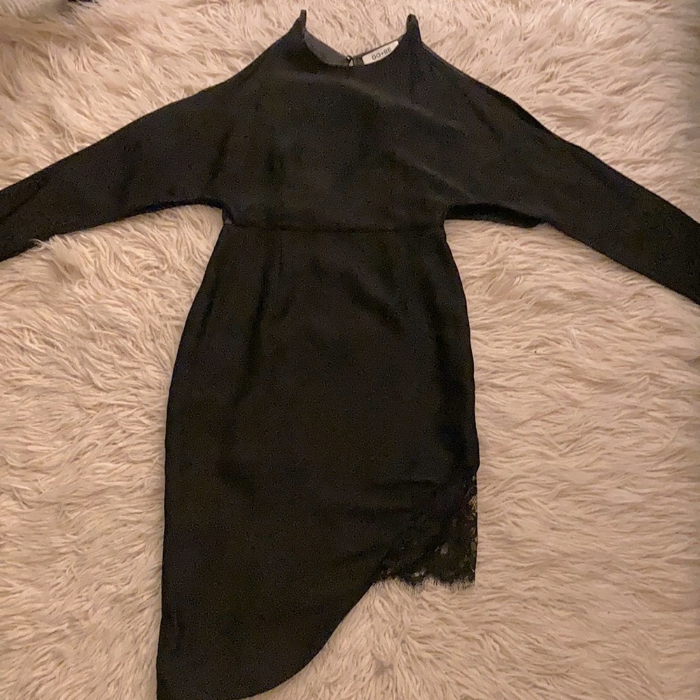 Black batwing asymmetric hem cold shoulder DO+BE dress sz s